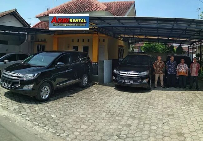 10 Rental Mobil Batang Jawa Tengah, Harga Sewa Murah 200K